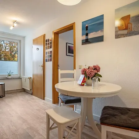 Haus Frohsinn - 7 * Binz