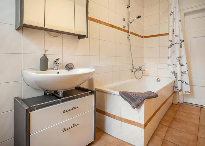 Haus Frohsinn - 7 * Binz